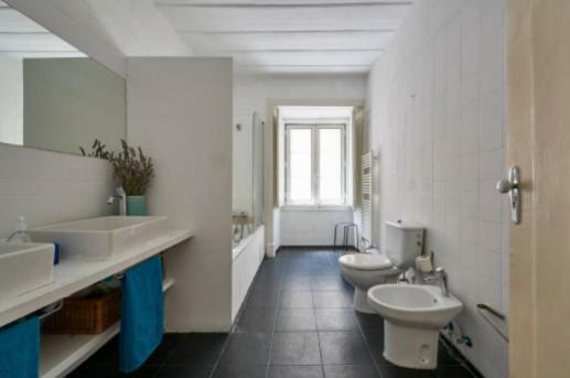 Stunning Apartment Near Chiado Lizbona Zewnętrze zdjęcie